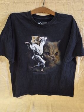 Vintage Y2K Karate Cat Xl T-shirt From A.Lab